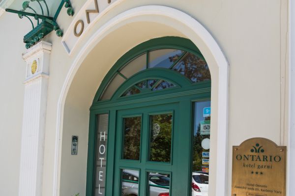 Hotel Ontario (Karlovy Vary)